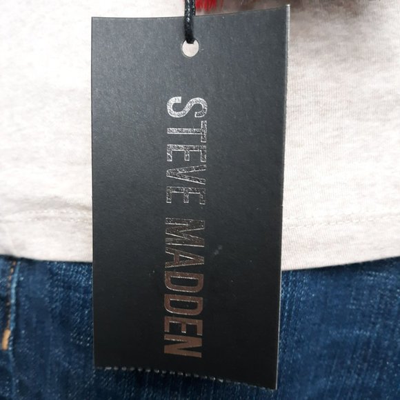 Steve Madden Scarf Charcoal w/Red Trim 'SM' Initials NWT 38" Long - Picture 6 of 6